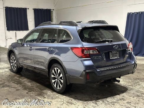 Used 2018 Subaru Outback 2.5i Premium image 4