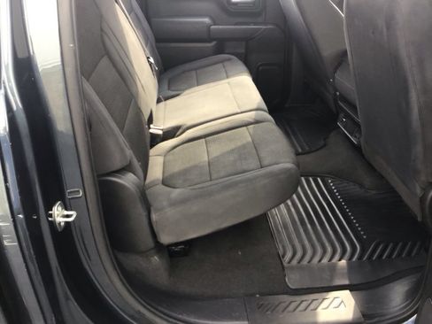 Used 2020 Chevrolet Silverado 1500 Custom w/ Custom Value Package AWD/4WD image 14
