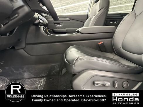 Used 2026 Honda Pilot Touring image 23