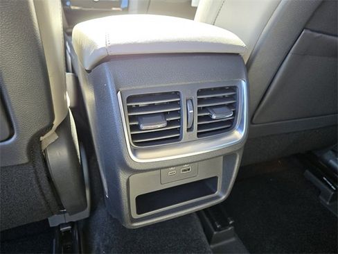 New 2025 INFINITI QX50 Luxe image 18