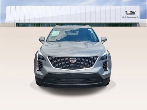 Certified 2023 Cadillac XT4 Luxury w/ Cold Weather Package FWD image 3