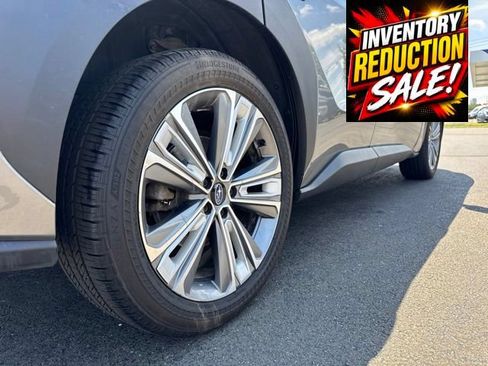 Used 2023 Subaru Solterra AWD image 32
