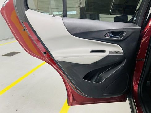 Used 2020 Chevrolet Equinox Premier w/ LPO, Floor Liner Package image 25