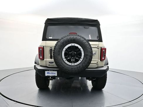 New 2025 Ford Bronco Badlands image 6