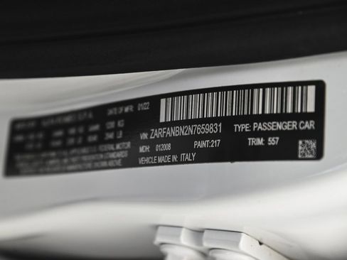 Used 2022 Alfa Romeo Giulia Veloce image 13