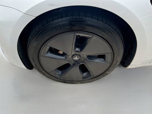 Used 2023 Tesla Model 3 Standard Range RWD image 31