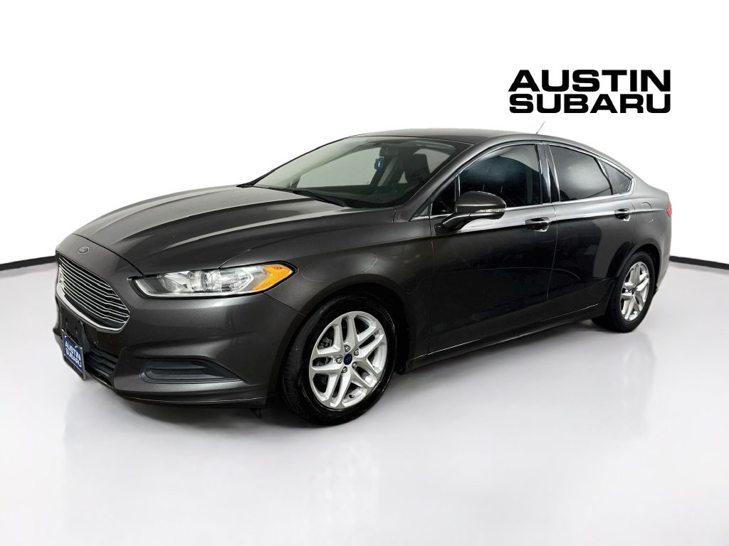 Used 2016 Ford Fusion SE FWD image 3