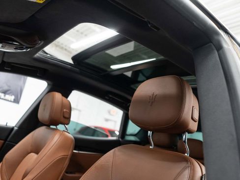 Used 2022 Maserati Levante GT image 10
