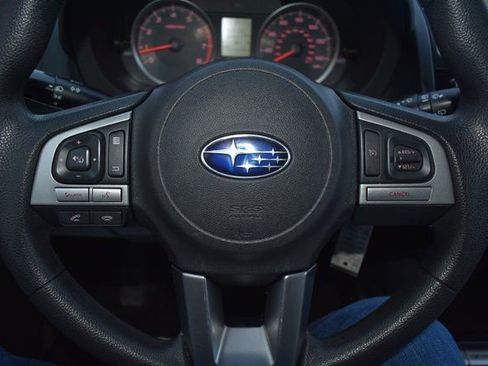 Used 2018 Subaru Forester 2.5i Premium w/ All-Weather Package image 18