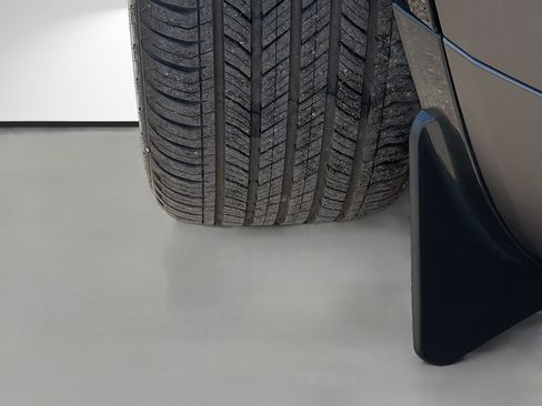 New 2026 Land Rover Defender 110 OCTA image 41