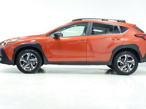 Used 2025 Subaru Crosstrek 2.5i Premium AWD/4WD image 4