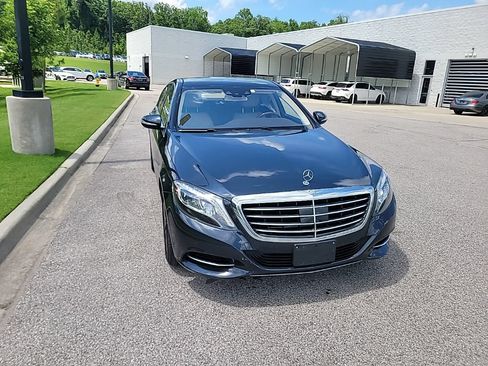 Used 2016 Mercedes-Benz S 550 4MATIC Sedan image 2