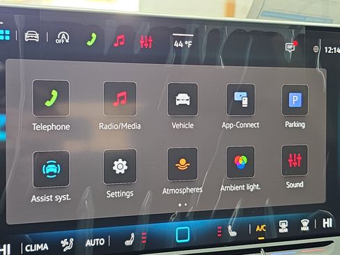 New 2026 Volkswagen Tiguan SE R-Line FWD image 21