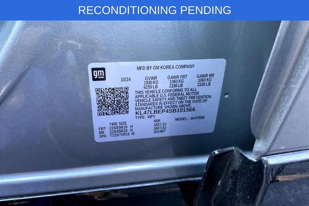 Used 2025 Buick Envista Sport Touring FWD image 4