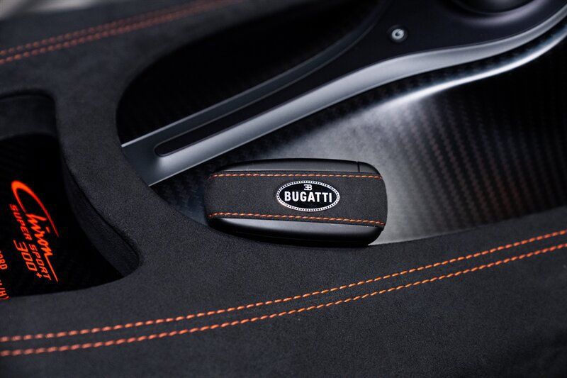 Used 2022 Bugatti Chiron Super Sport AWD/4WD image 56