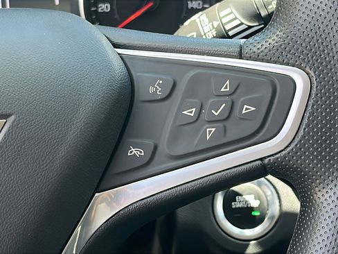 Used 2022 Chevrolet Equinox LT FWD image 18