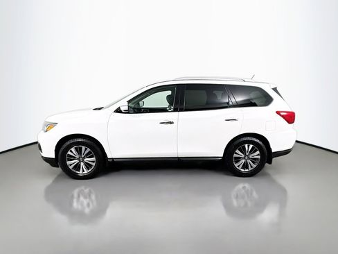 Used 2018 Nissan Pathfinder S image 2