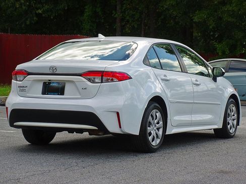 Used 2020 Toyota Corolla LE FWD image 10