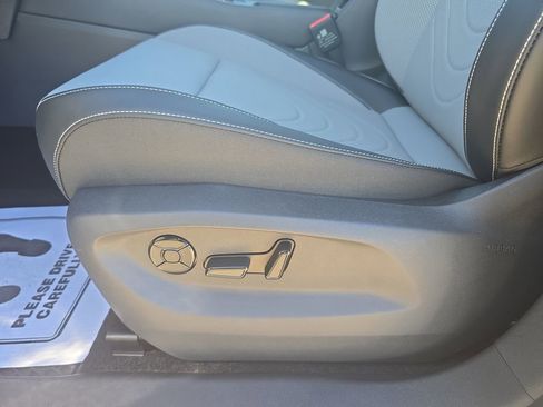 New 2026 Volkswagen Tiguan SE R-Line image 25