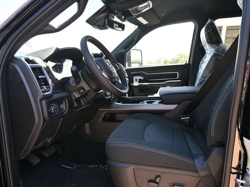 New 2026 RAM 2500 Big Horn AWD/4WD image 11