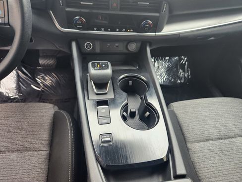 Used 2023 Nissan Rogue SV FWD image 20