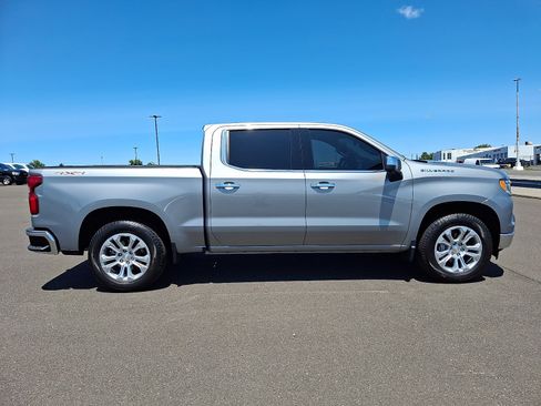 Used 2023 Chevrolet Silverado 1500 LTZ AWD/4WD image 7