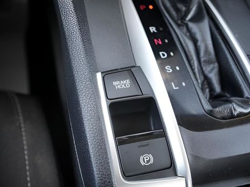 Used 2019 Honda Civic LX image 29