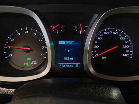 Used 2016 Chevrolet Equinox LS FWD image 23