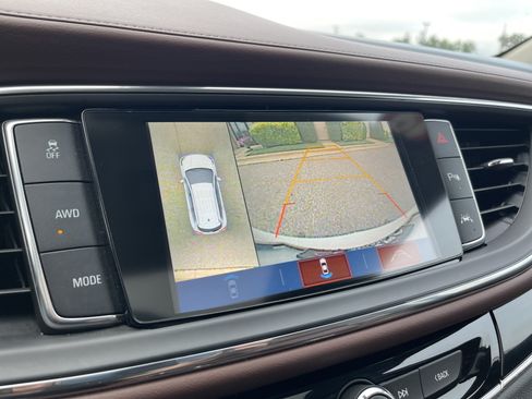 Used 2019 Buick Enclave Avenir w/ Avenir Technology Package AWD/4WD image 22