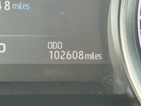 Used 2018 Toyota Camry XLE FWD image 32
