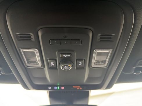 Used 2024 Chevrolet Suburban RST w/ Luxury Package image 24