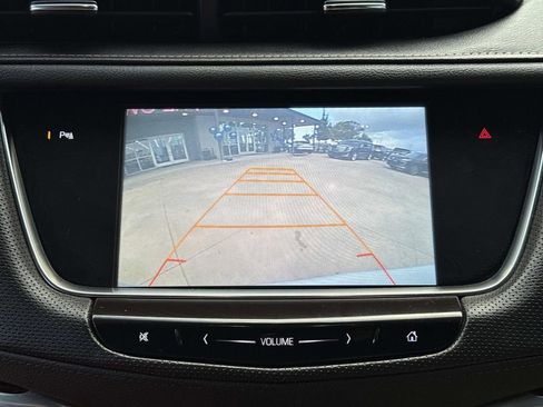 Used 2017 Cadillac XT5 Luxury w/ Driver Awareness Package image 30