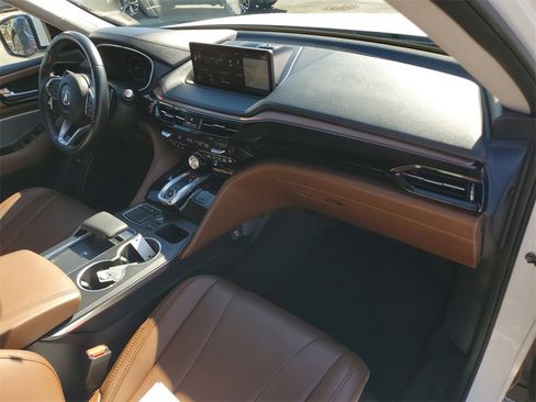 Certified 2023 Acura MDX SH-AWD w/ Technology Package image 4