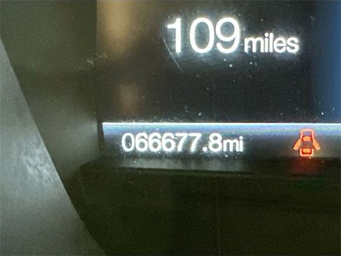 Used 2019 Ford Fusion SE image 16