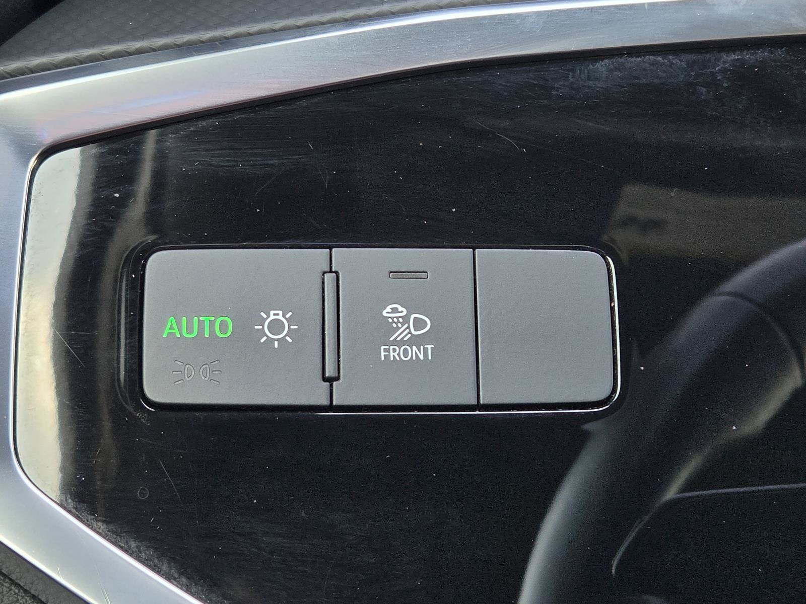 Used 2025 Audi Q3 2.0T Premium AWD/4WD image 19