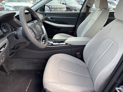Certified 2023 Hyundai Sonata SEL w/ Preferred Accessory Package image 18