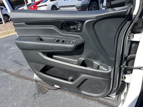 Certified 2023 Honda Odyssey Touring image 12