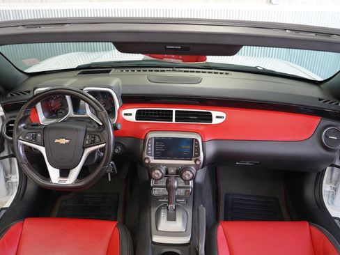 Used 2015 Chevrolet Camaro SS w/ Commemorative Special Edition image 17