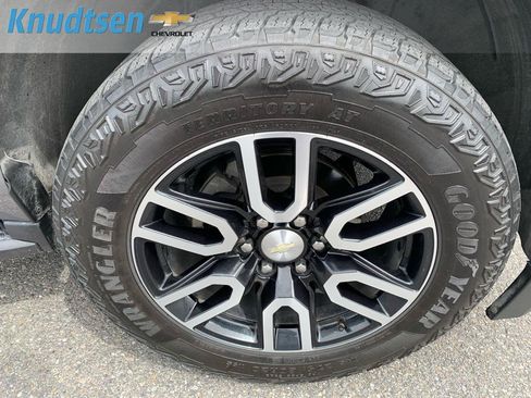 Used 2019 Chevrolet Tahoe LT AWD/4WD image 9