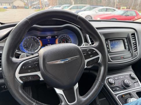Used 2015 Chrysler 200 C image 20