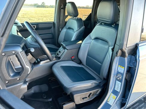 Used 2023 Ford Bronco Outer Banks image 11