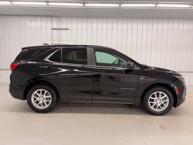 Used 2024 Chevrolet Equinox LT FWD image 6