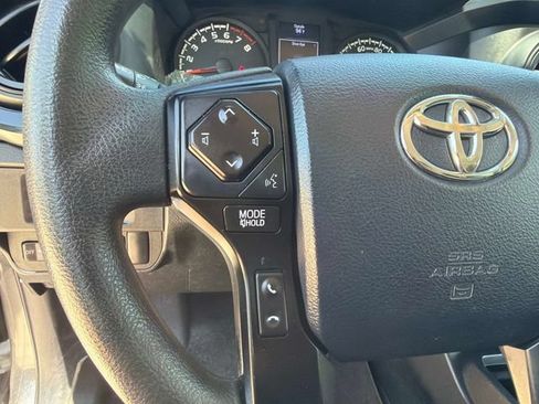 Used 2018 Toyota Tacoma SR AWD/4WD image 28