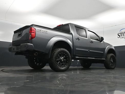 Used 2020 Nissan Frontier SV w/ Midnight Edition Floor Mats AWD/4WD image 32