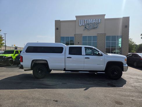 Used 2016 GMC Sierra 2500 4x4 Crew Cab w/ Sierra Convenience Package image 1