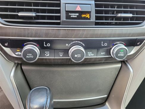 Used 2019 Honda Accord EX-L image 34