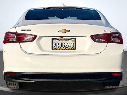 Used 2022 Chevrolet Malibu LT image 4