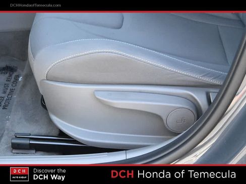 Used 2025 Hyundai Elantra Sport FWD image 17