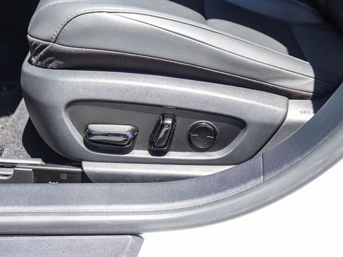 Used 2024 Lexus ES 300h w/ Premium Package FWD image 15
