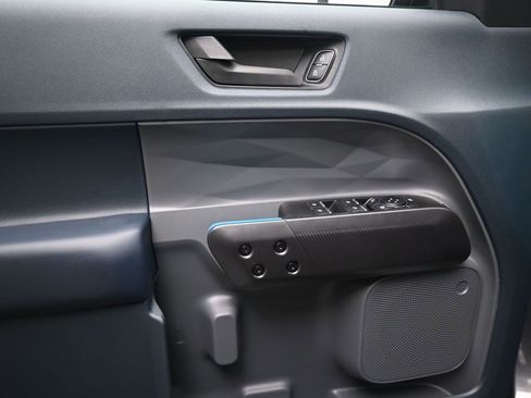 New 2025 Ford Maverick Lobo image 8